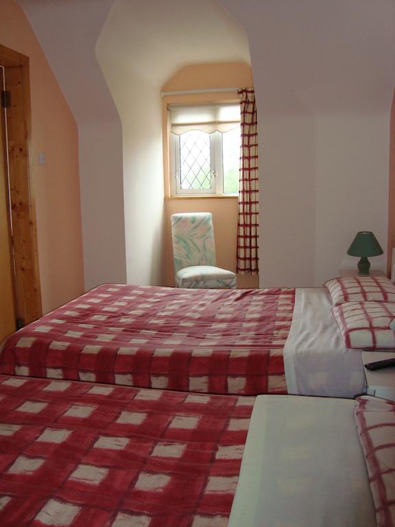 Hy Breasal B&B Achill Sound Chambre photo