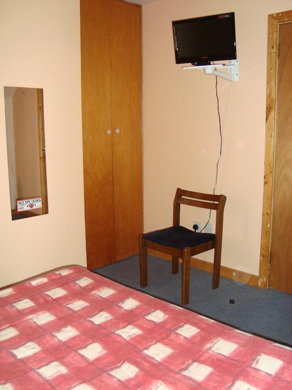 Hy Breasal B&B Achill Sound Chambre photo