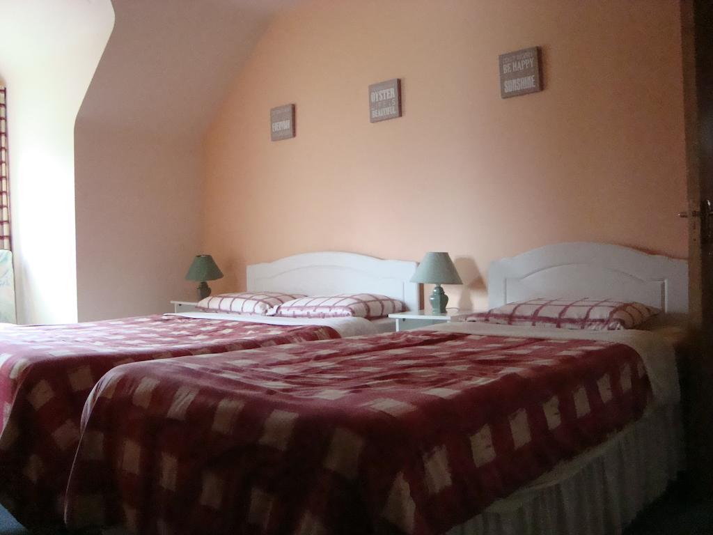 Hy Breasal B&B Achill Sound Extérieur photo